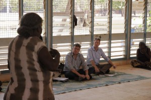 Yolngu leaders meet with NT Chief Minister Terry Mills